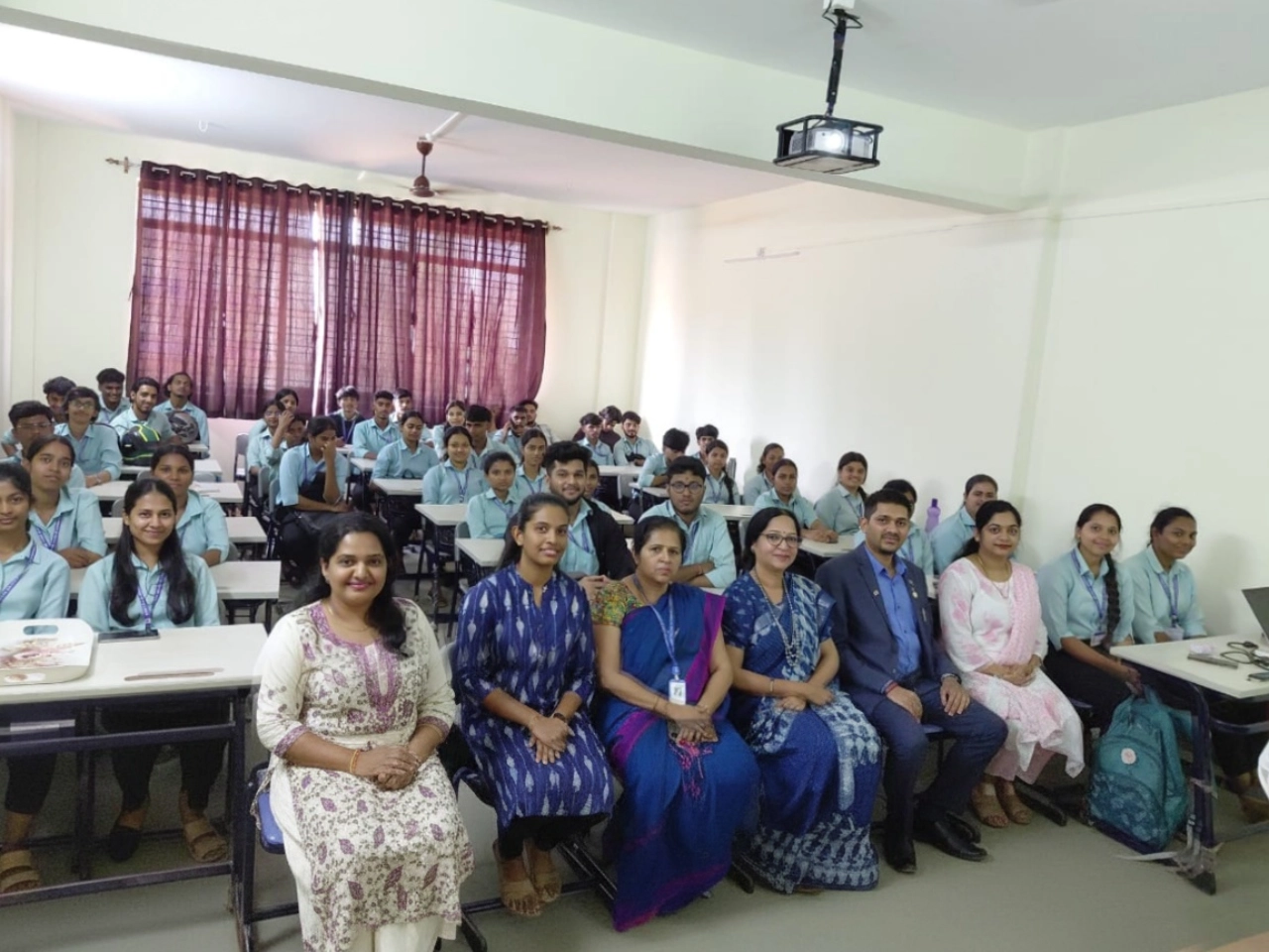 Addressed Students on the Role of AI in Startup Innovation at GVM’s GGPR College